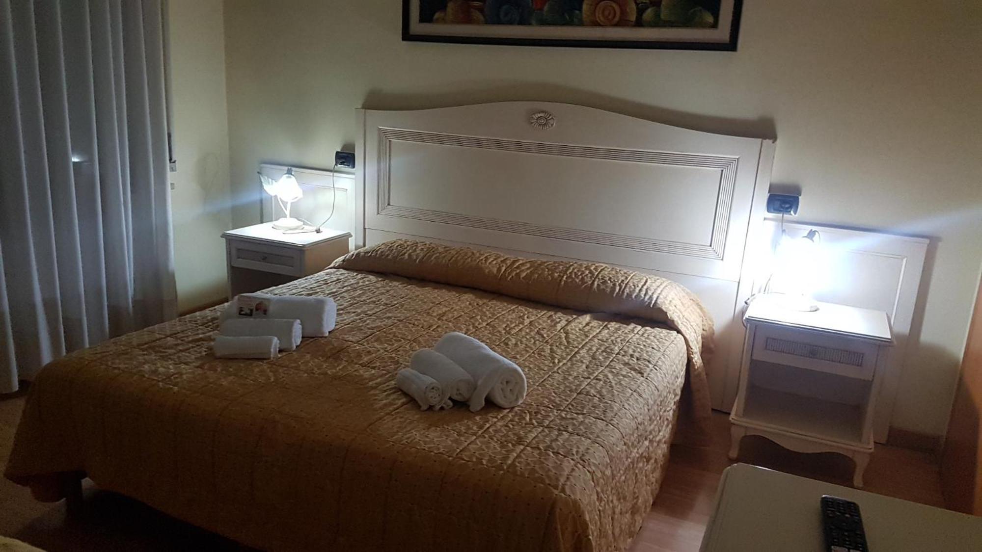 Hotel Siros Verona Luaran gambar