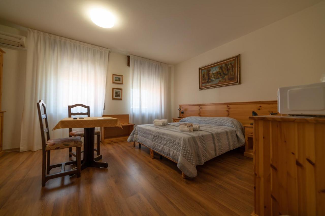 Hotel Siros Verona Luaran gambar