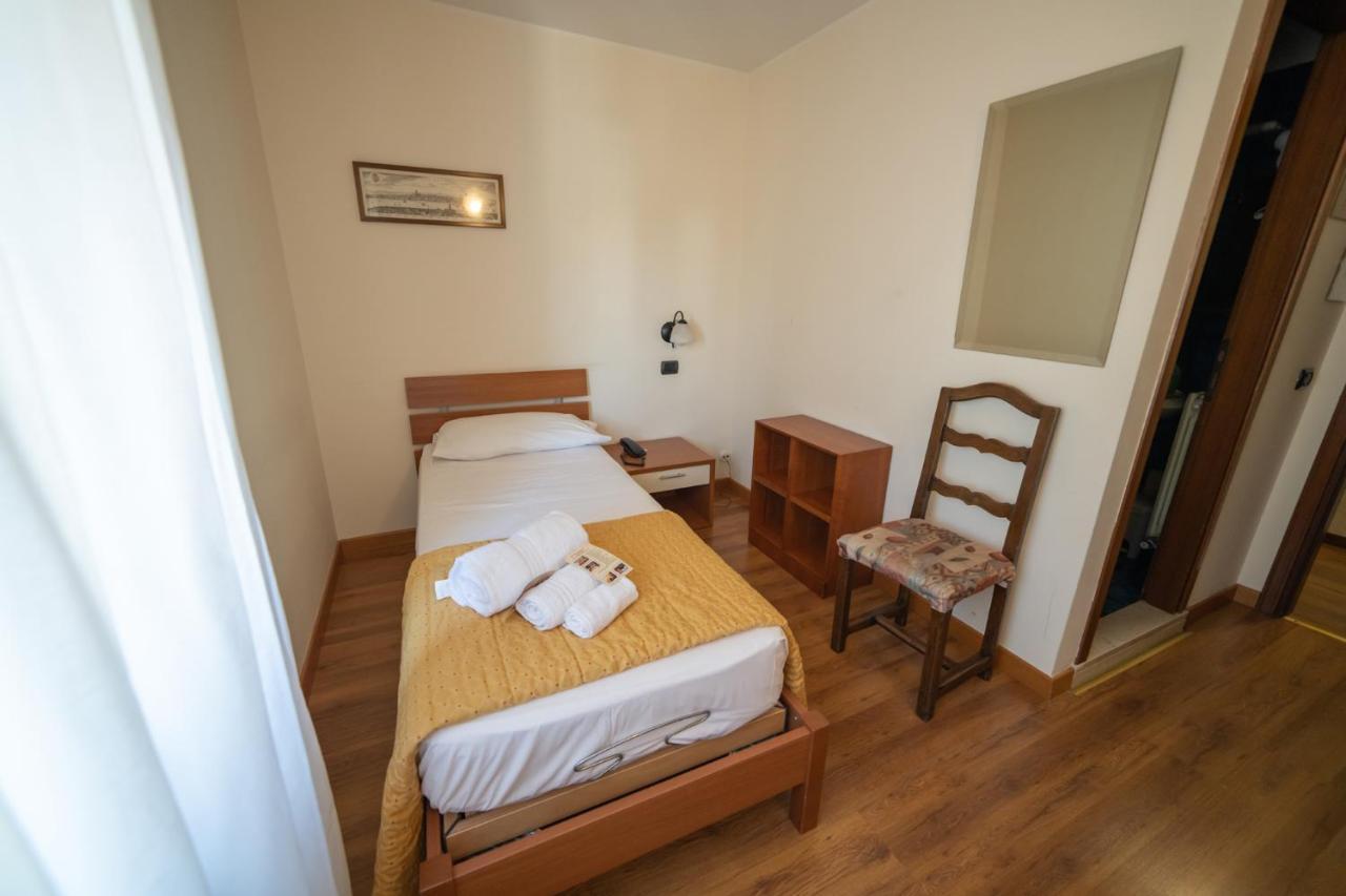 Hotel Siros Verona Luaran gambar